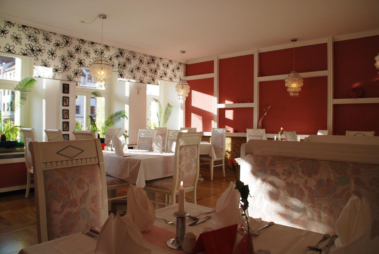 Hotel Goldener Anker Торгау Екстер'єр фото