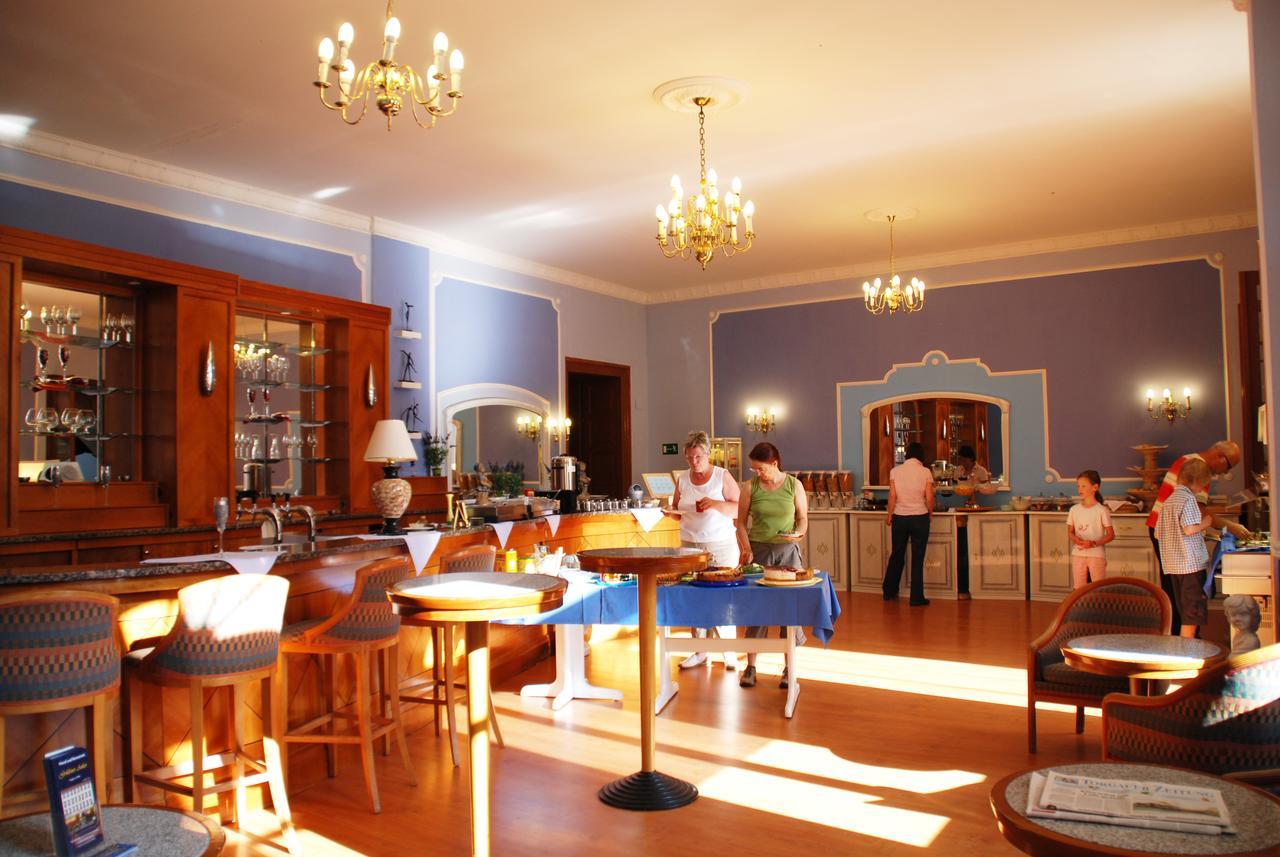 Hotel Goldener Anker Торгау Екстер'єр фото